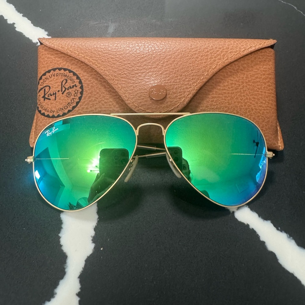 Rayban aviator